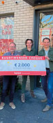 Overhandigen cheque